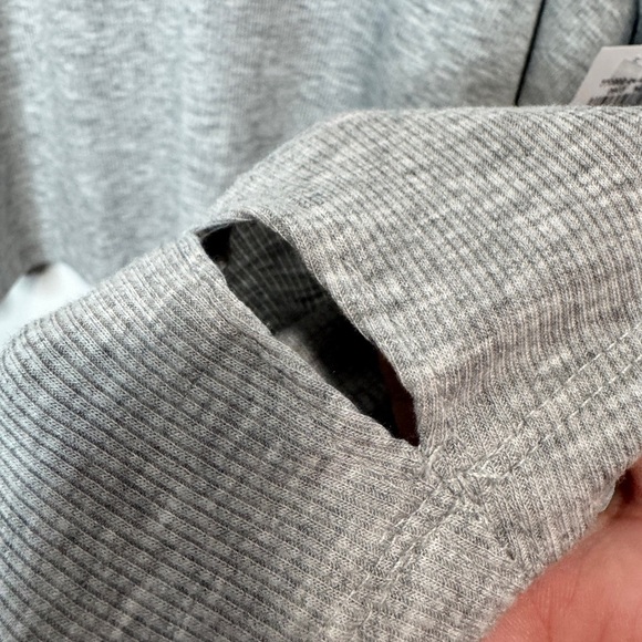 Old Navy Turtleneck Long Sleeve Top Grey - Picture 6 of 10